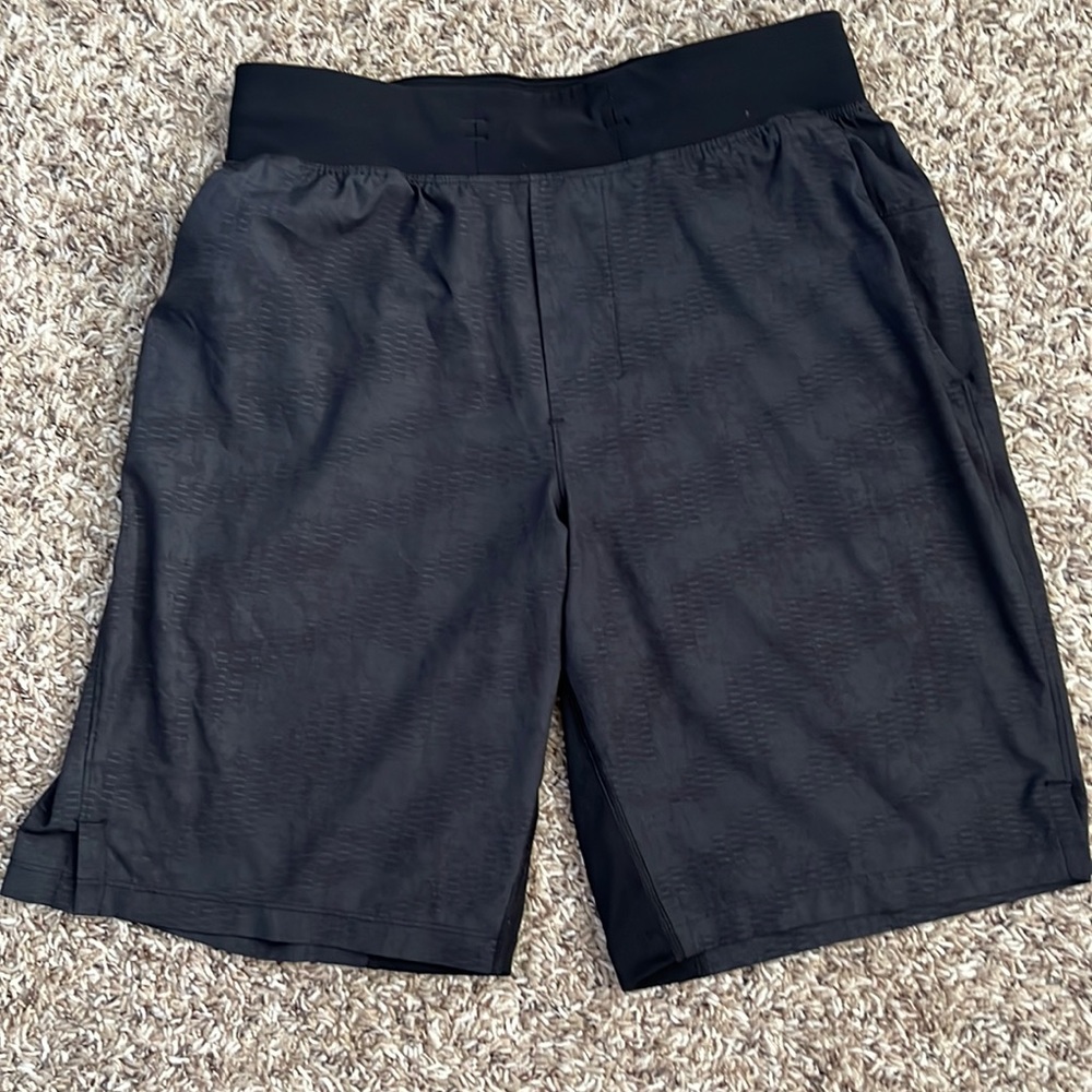 Lululemon T.H.E. Linerless Short 9” Black Shorts